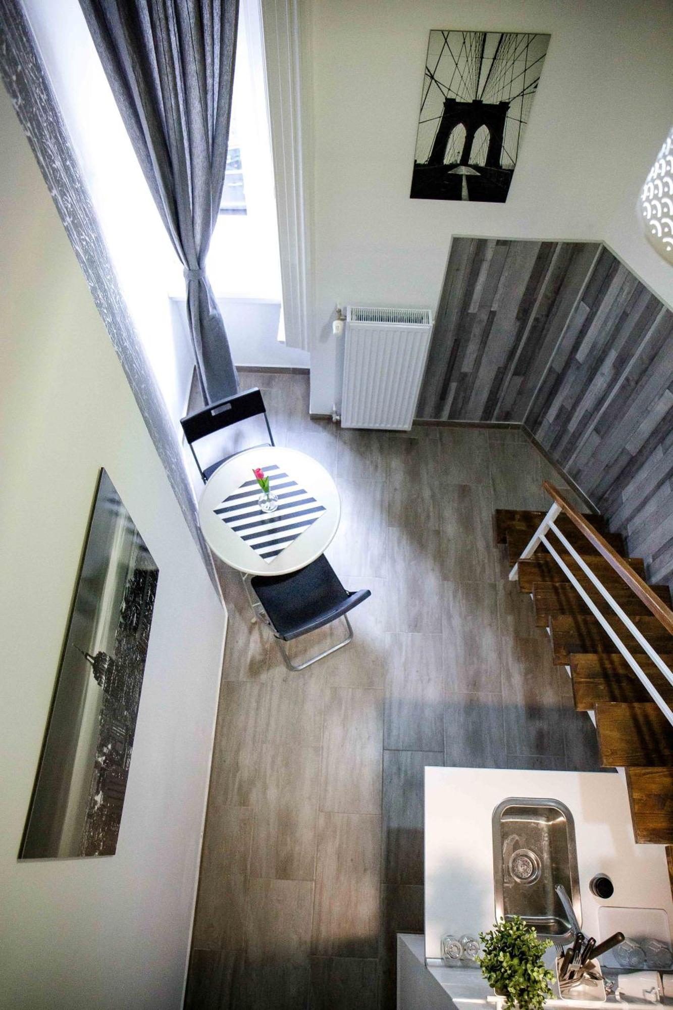 Centre Loft Next To Synagogue Apartment *