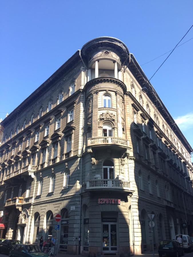 Centre Loft Next To Synagogue Apartamento